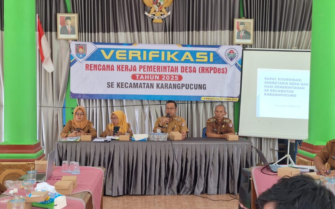 Rakor Sekdes dan Kasi Pemerintahan, Verifikasi RKPDes 2025 se-Kecamatan Karangpucung Berlangsung di Desa Ciruyung